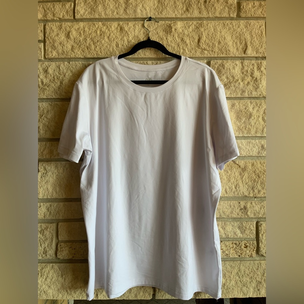 ALO Yoga Crisp White Short Sleeve Tee